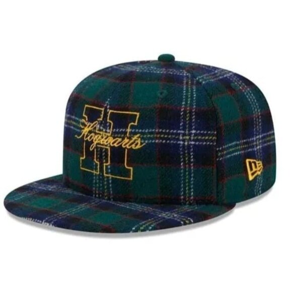New Era 59FIFTY Hogwarts Fitted Hat & Stance Harry Potter Crew Socks Bundle - Picture 2 of 10